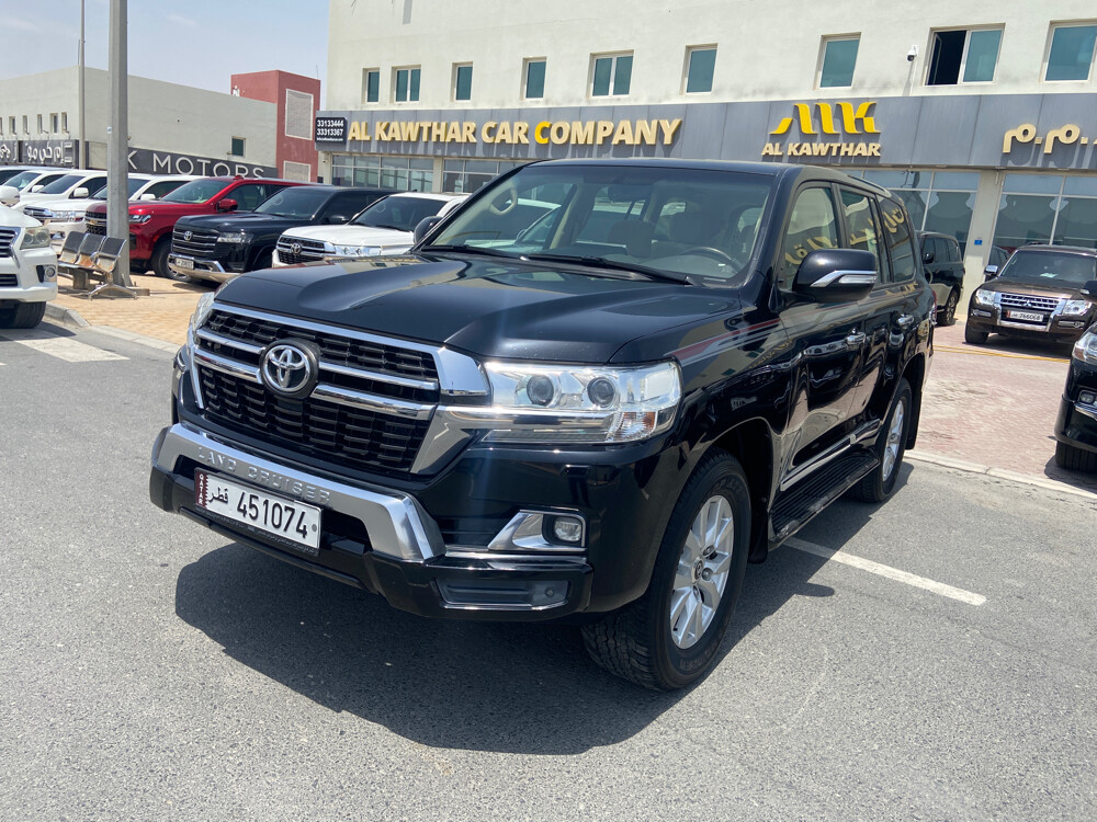 GXR 2021 V8 white  - 2