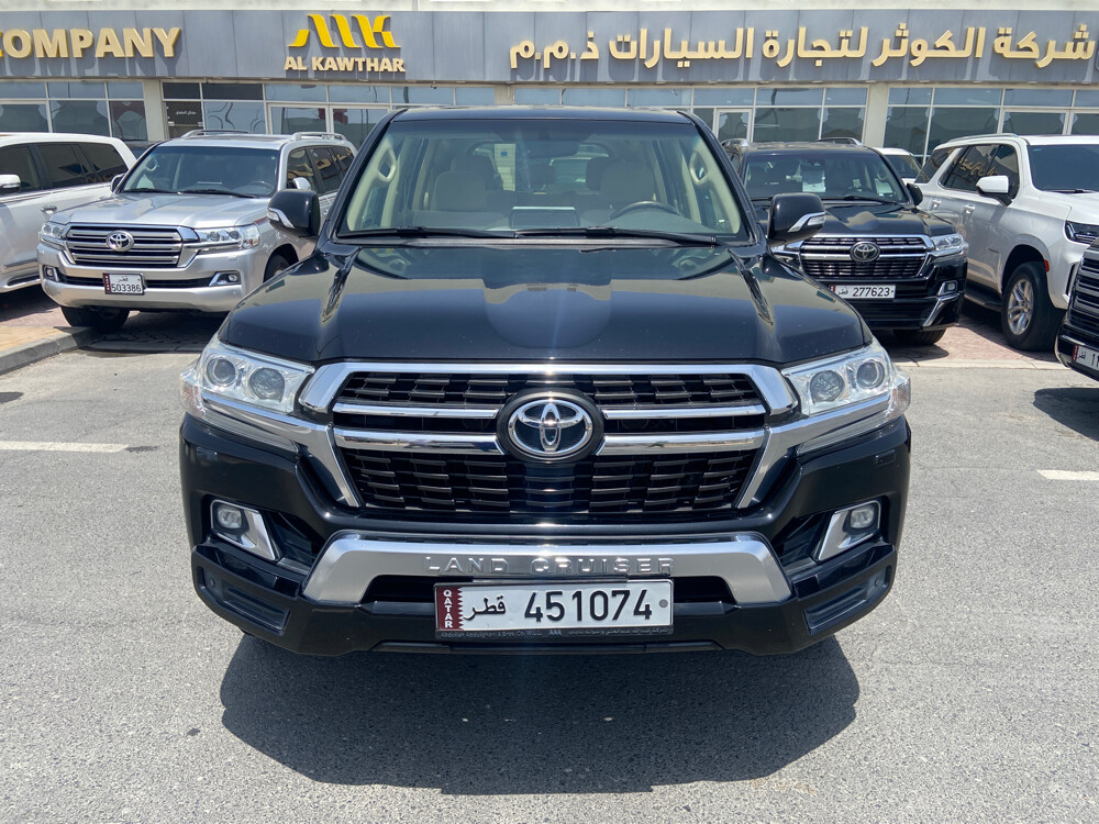 GXR 2021 V8 white  - 1