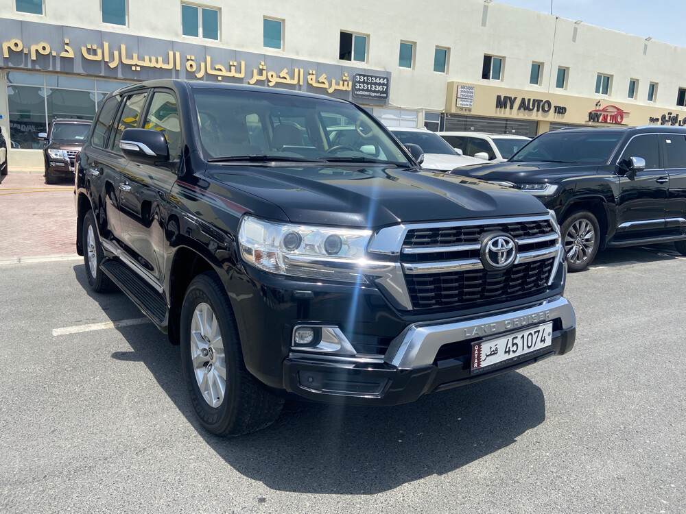 GXR 2021 V8 white  - 6
