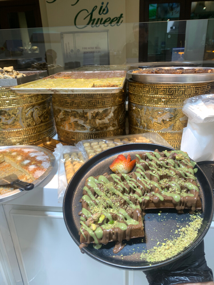 pastry chef 50477603 - 16