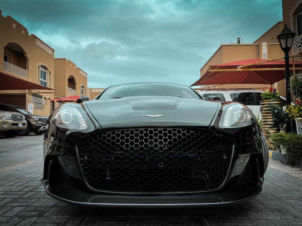 Aston Martin rapide - 6