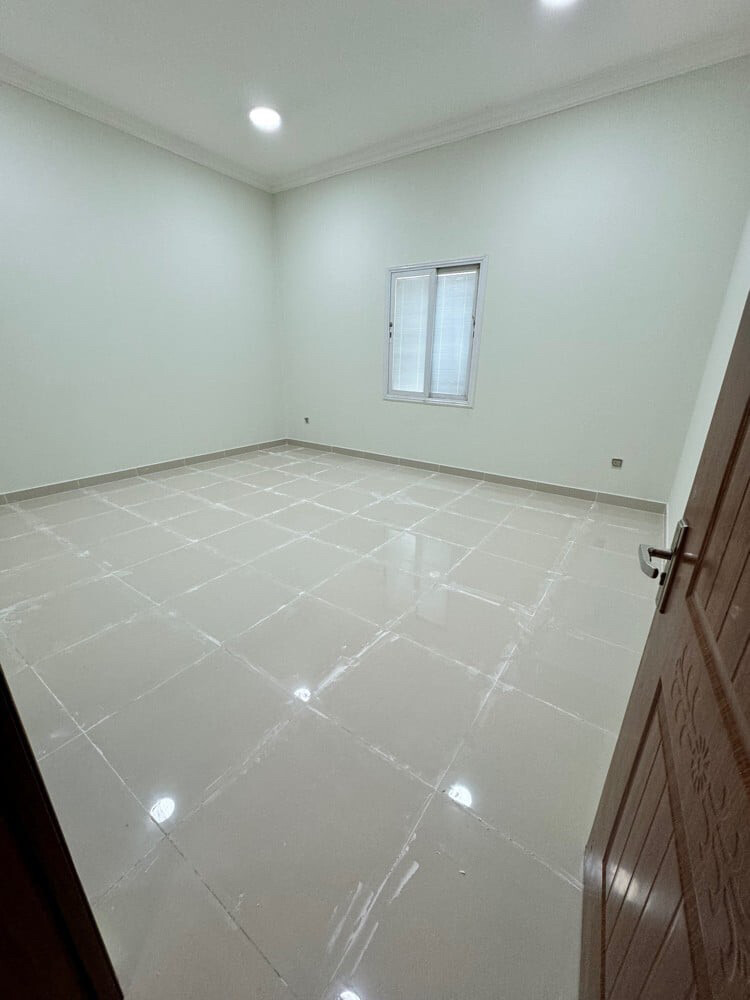 half villa in unm alamad - 7