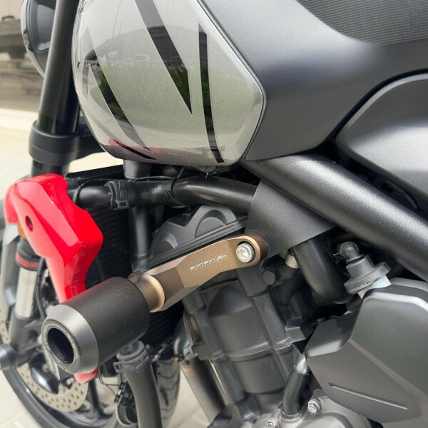triumph trident 660 - 2022 - 3