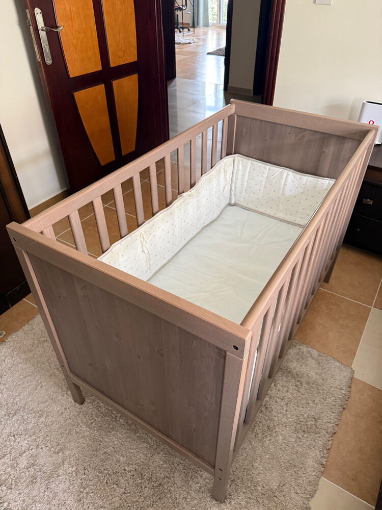 Baby crib - 3