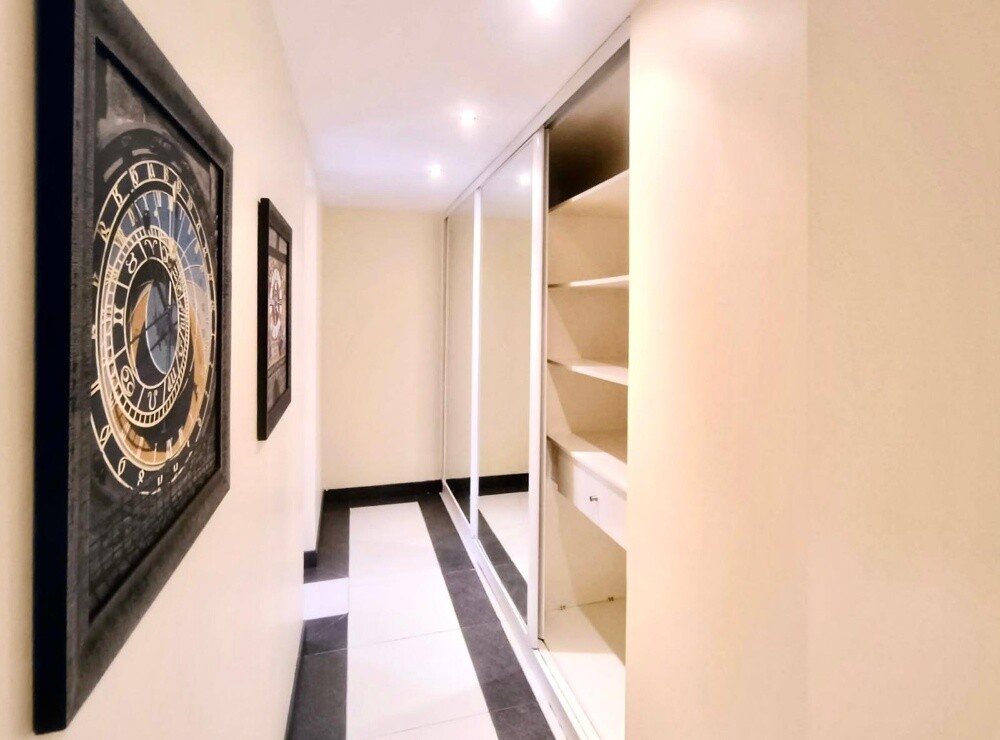 Fabulous 4BR+ room at Muraikh - 11