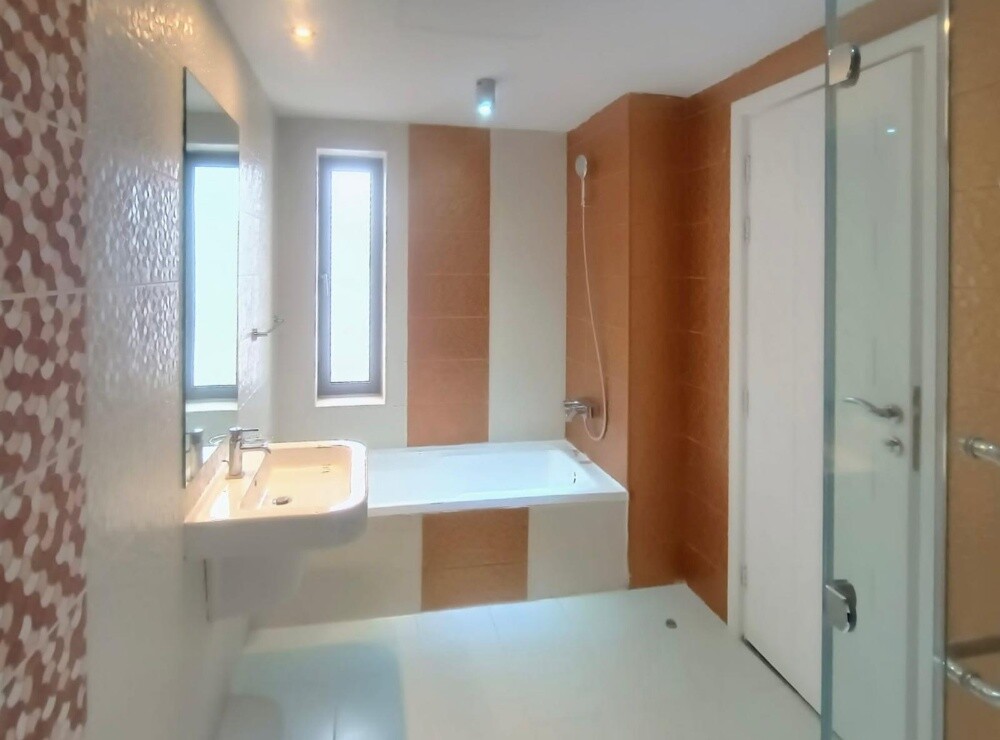 Fabulous 4BR+ room at Muraikh - 18