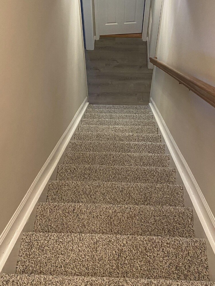 Carpet flooring. - 30