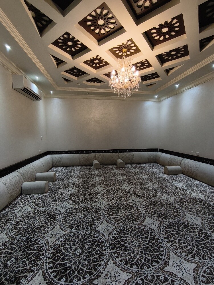 Carpet flooring. - 18