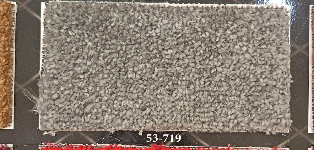 Carpet flooring. - 5