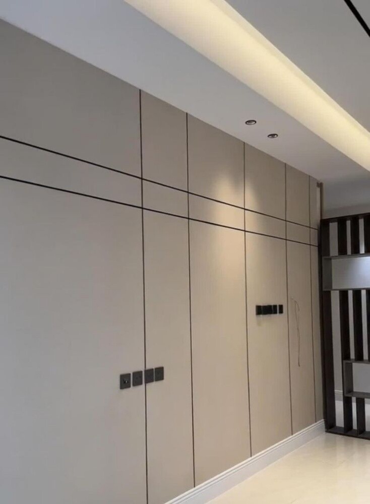 Interior wall. - 6