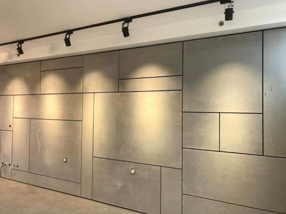 Interior wall. - 17