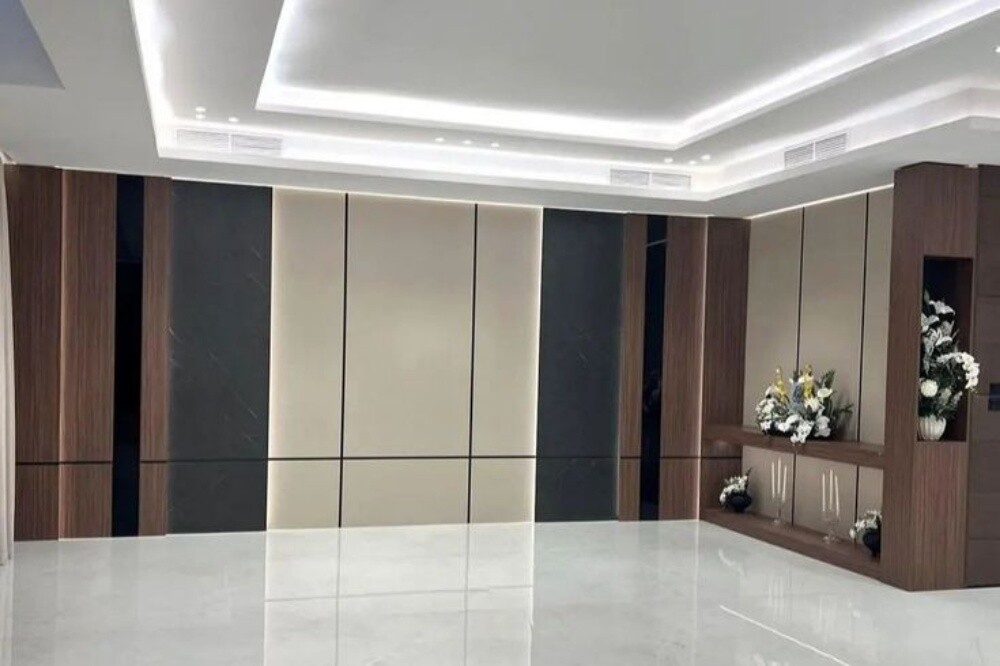 Interior wall. - 24