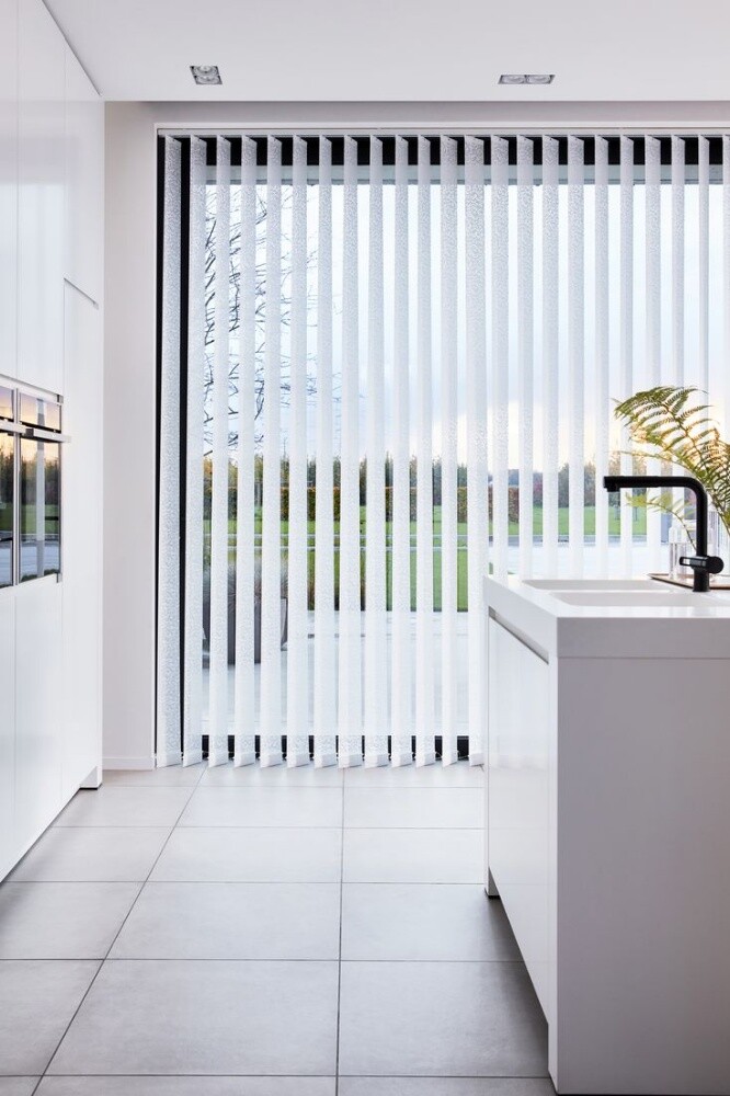 Vartical curtains. - 3