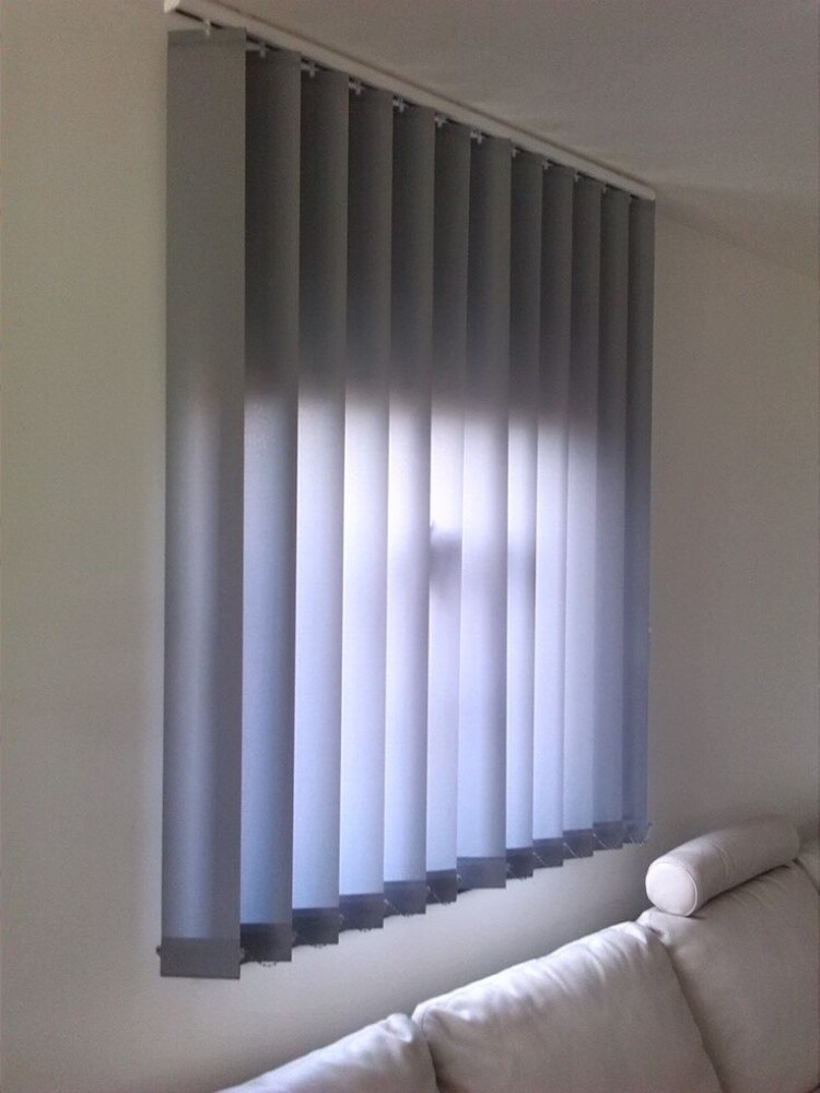 Vartical curtains. - 18