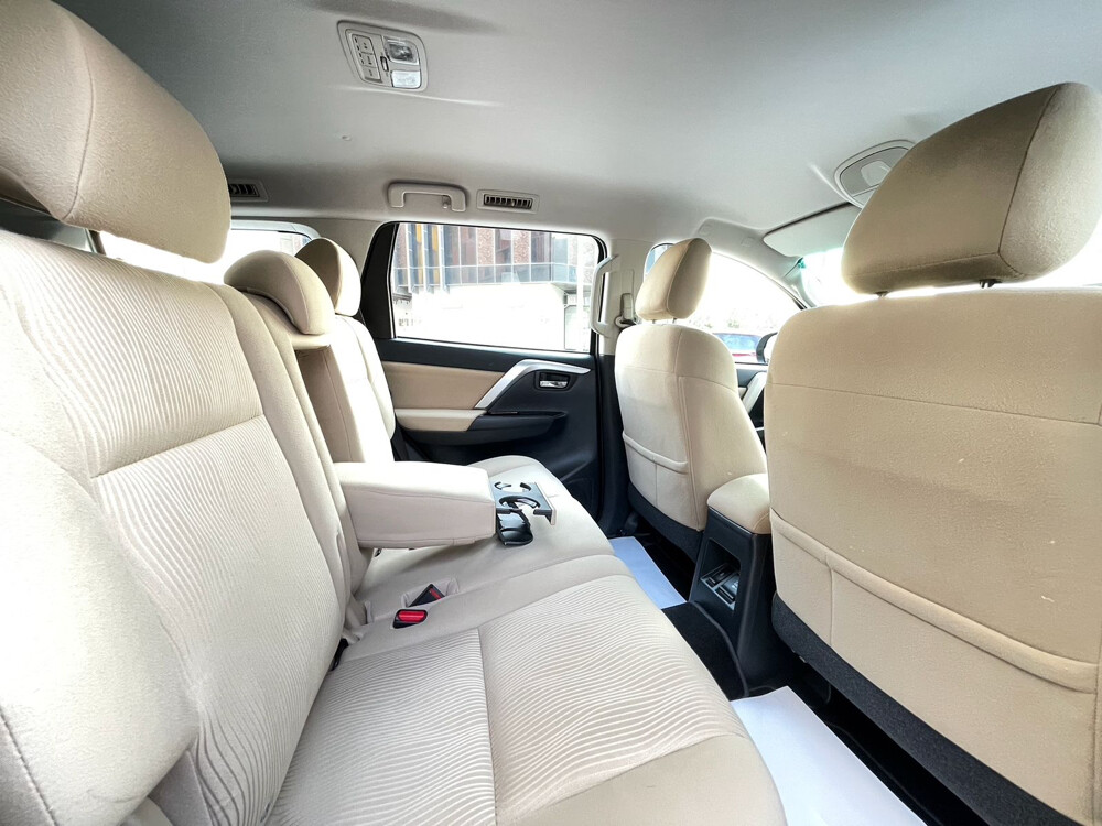 Mitsubishi Montero Sport 2020 - 16