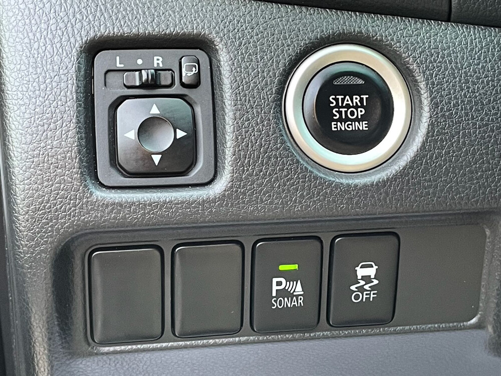 Mitsubishi Montero Sport 2020 - 13