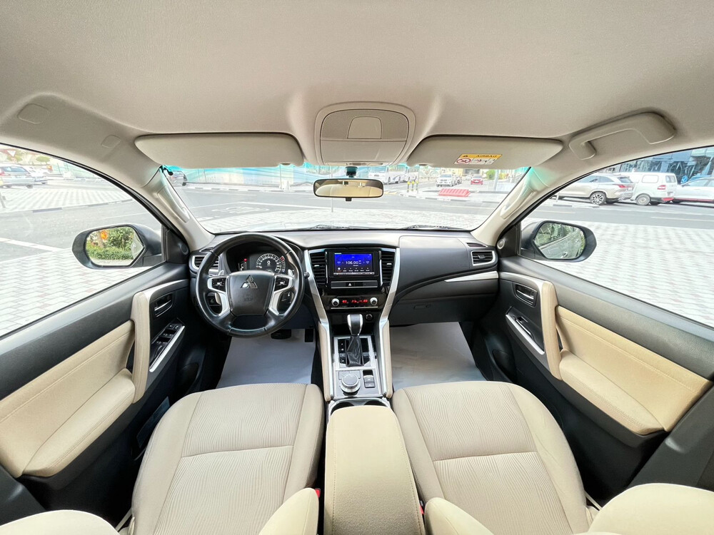 Mitsubishi Montero Sport 2020 - 7