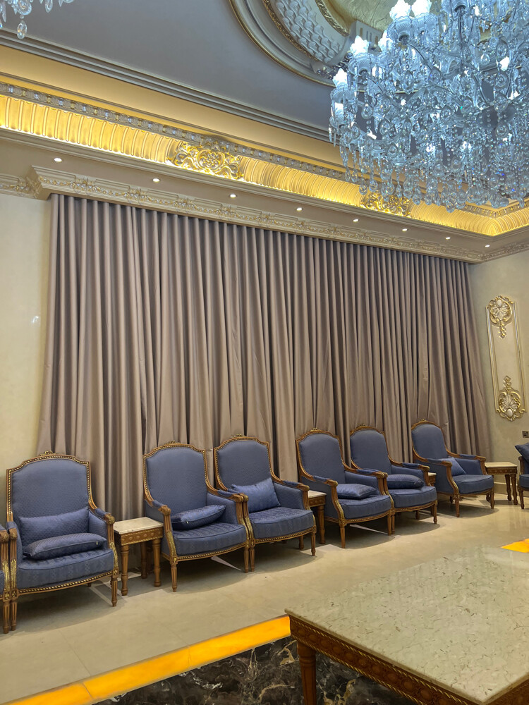 wave curtain and chair - 4
