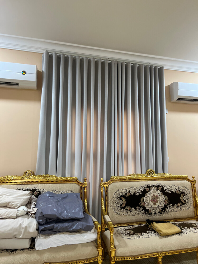 wave curtain and chair - 6
