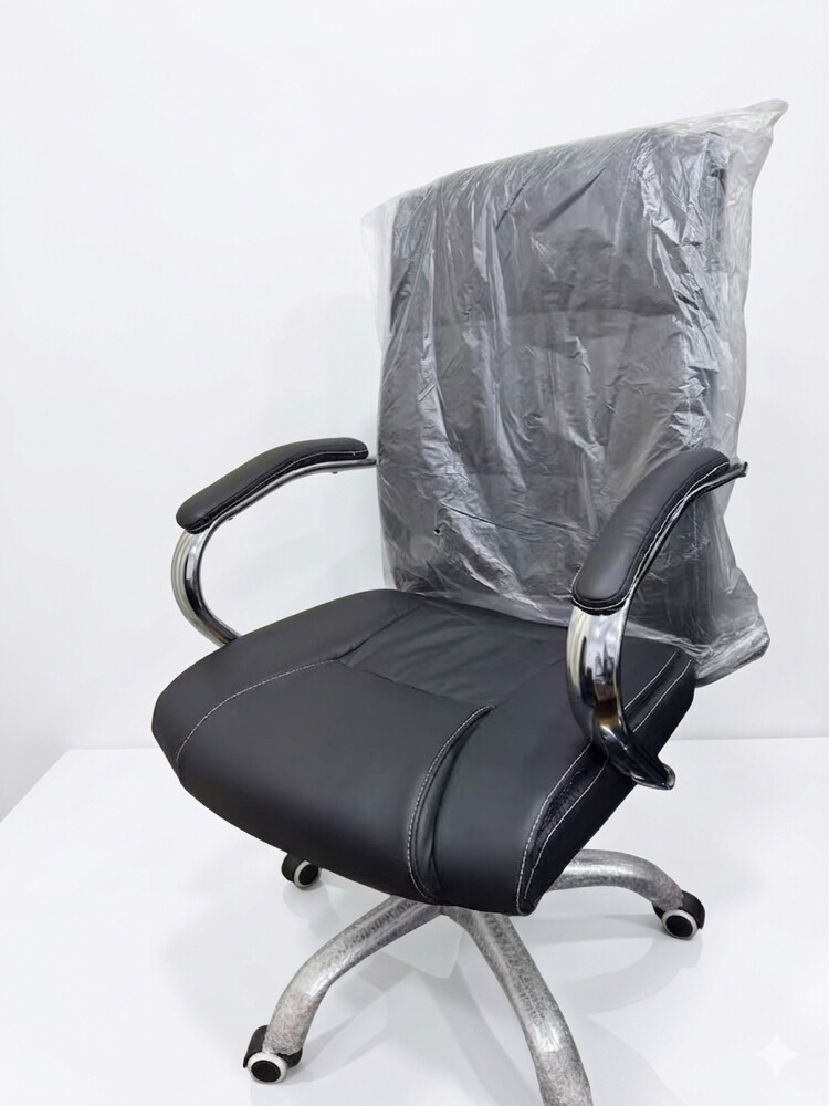 Used Office Chair sale 250 qr  - 7