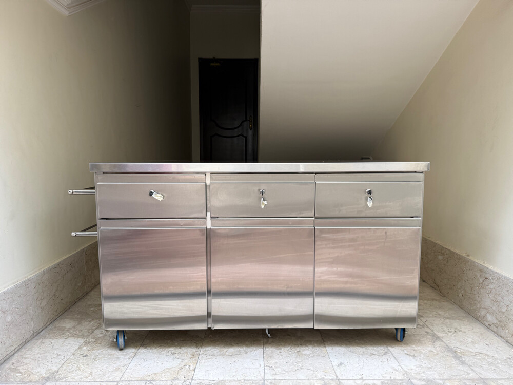 Catering trolly - 1