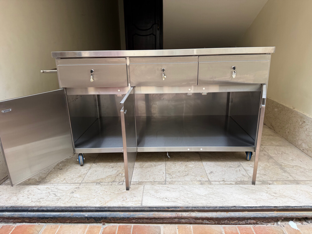 Catering trolly - 3