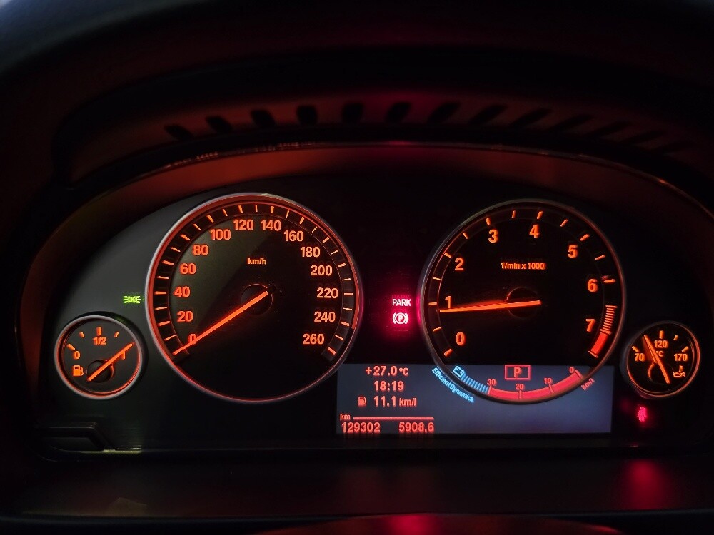 بي ام دبليو 520 آي 2012 - 10