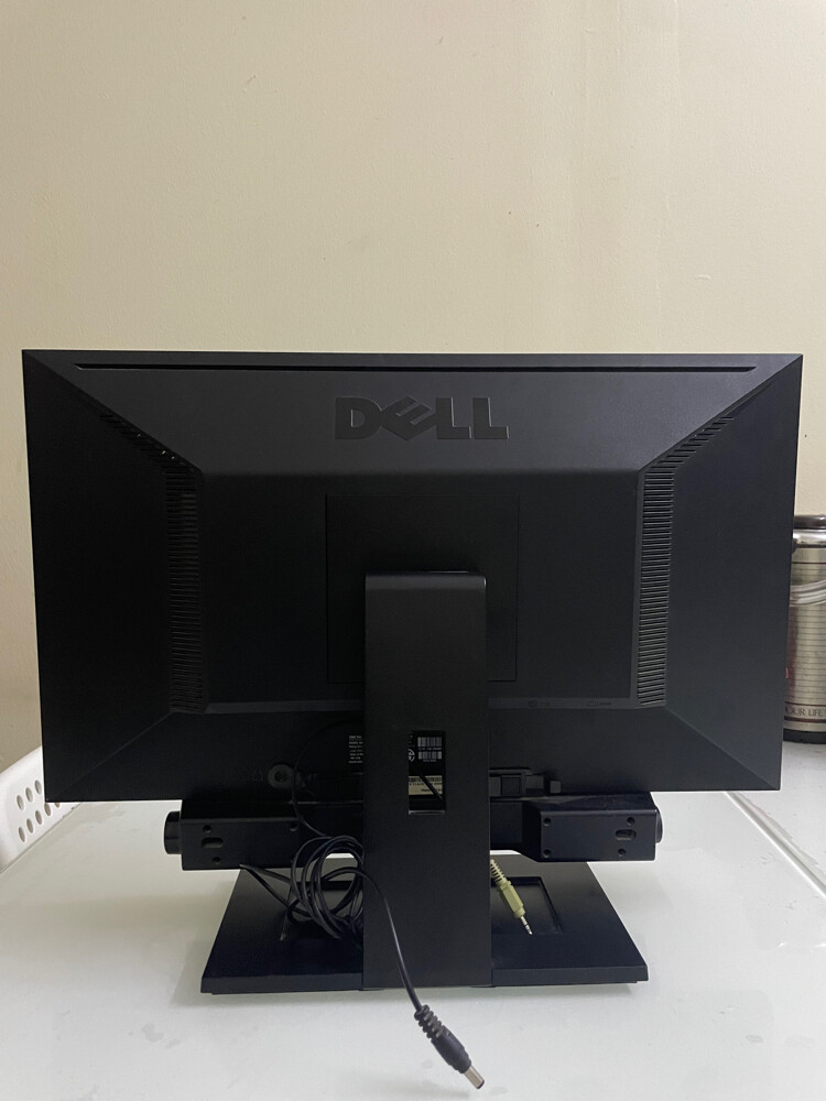 Dell 22 inch monitor with speaker - 3