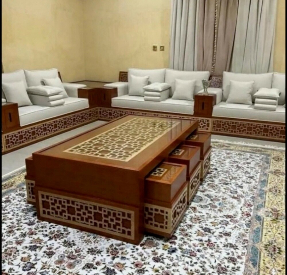 ستائر، سجاد، وأعمال الكنب متوفرة. - 8
