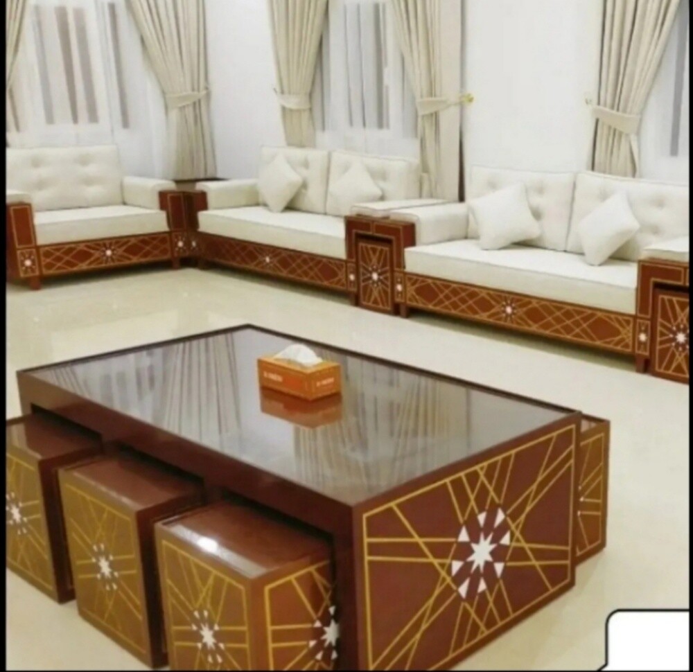 ستائر، سجاد، وأعمال الكنب متوفرة. - 9