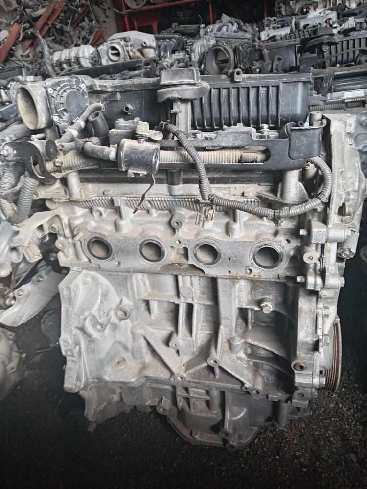 Nissan sentra 2015 - 2