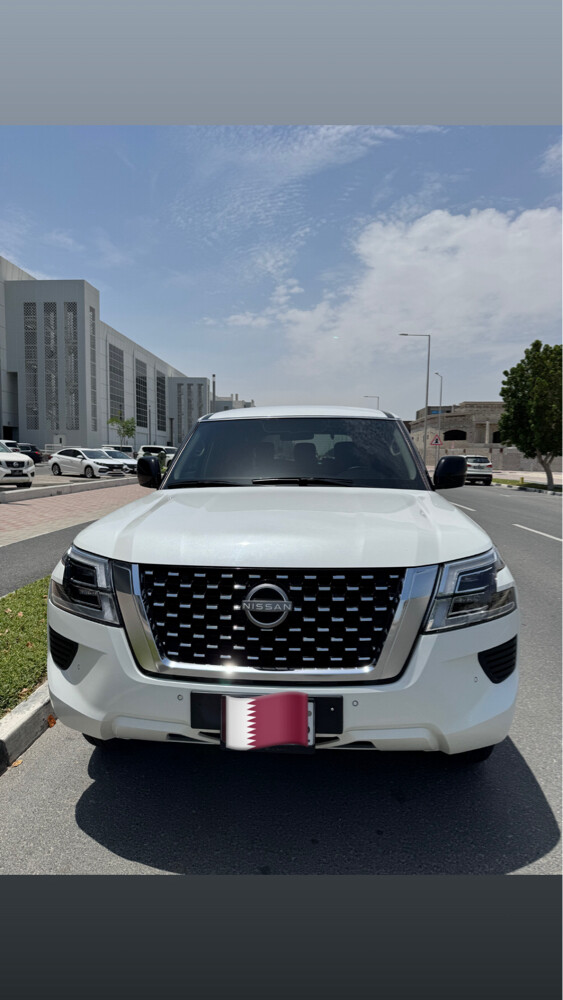 نيسان - 8