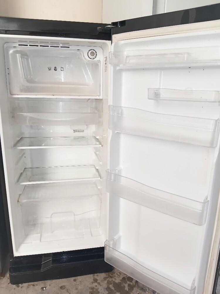 fridge far sale - 2