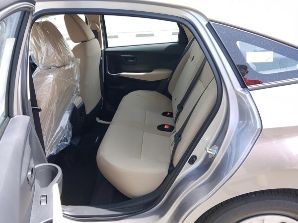 TOYOTA YARIS SILVER COLOR 2026 - 8