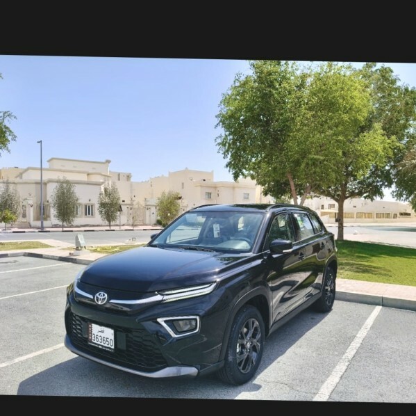 TOYOTA URBAN CRUISER BLACK 2026 - 12