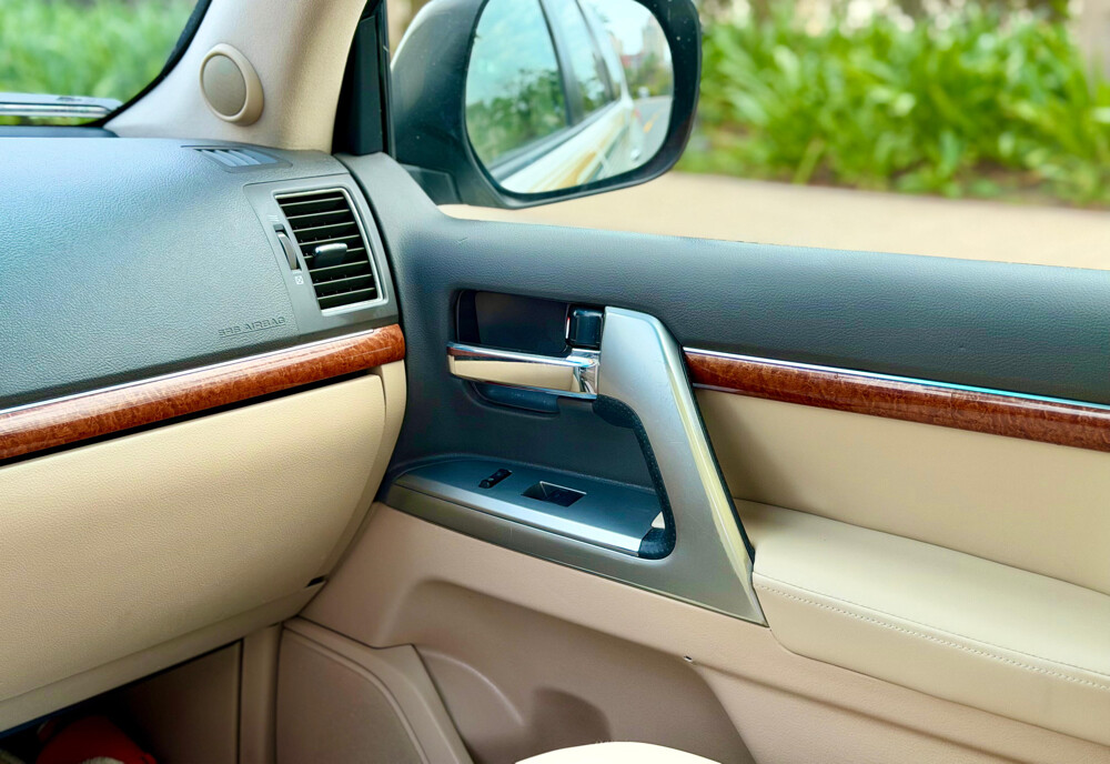 Land Cruiser VXR V8 2014 - 13