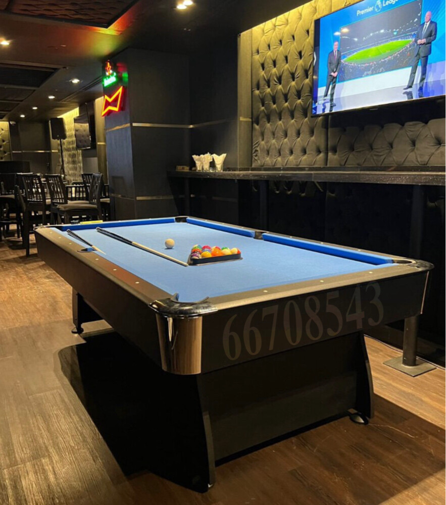 Billiard table 9 feet - 1