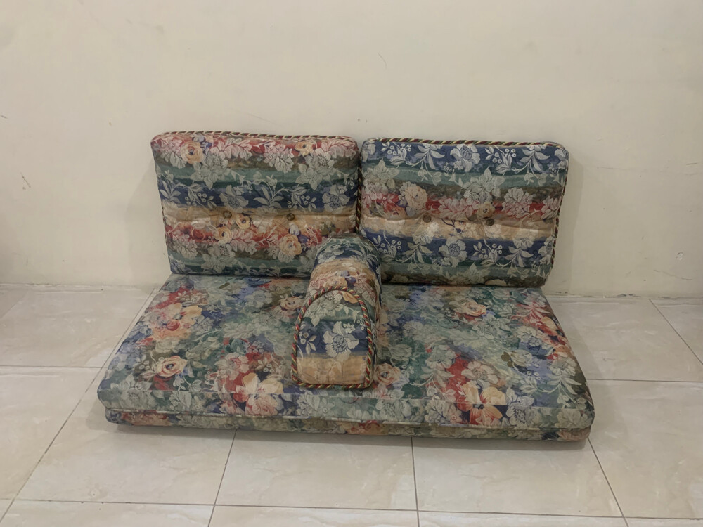 جلسة عربية أرضية  - 1