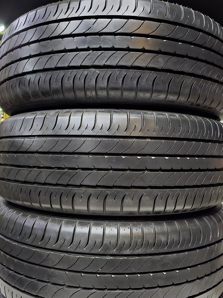 235-55-20,,,Dunlop brand - 10