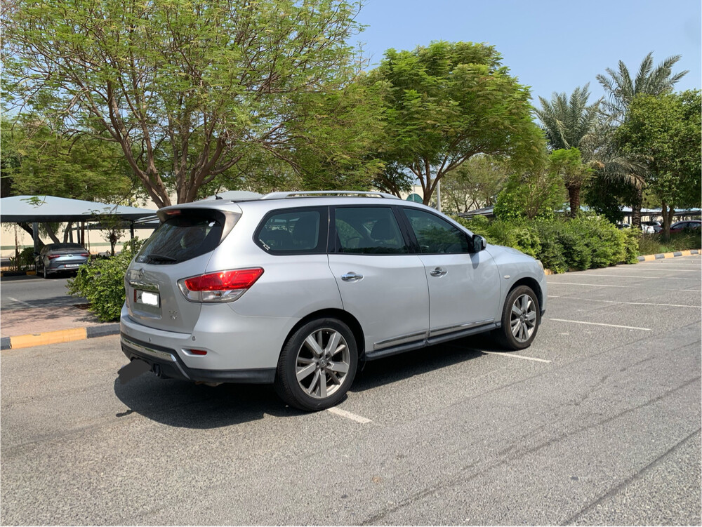 Nissan Pathfinder SV 4WD 2014 - 4
