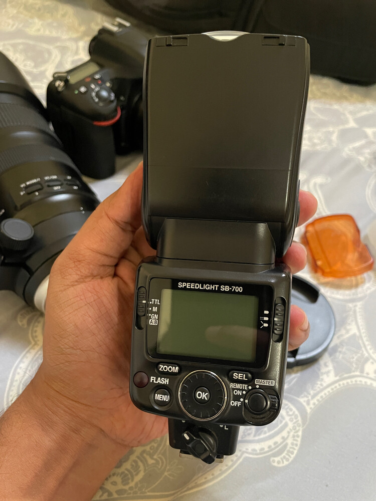 Nikon SB 700 Flashlight - 3
