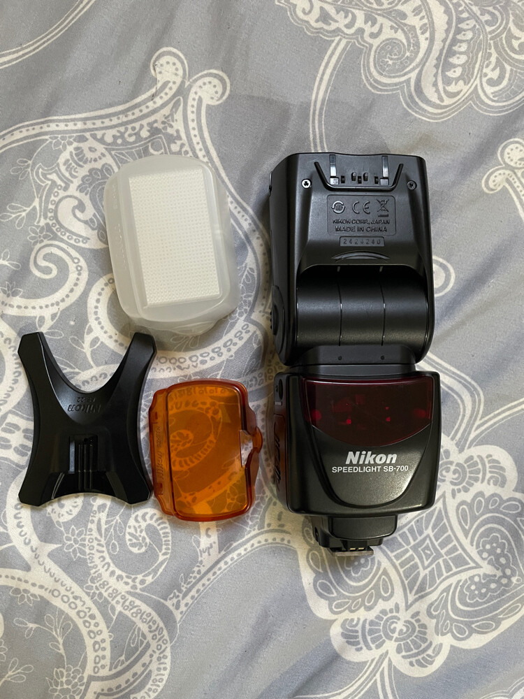 Nikon SB 700 Flashlight - 1