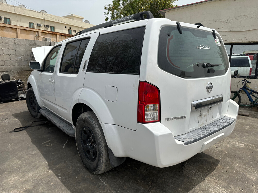 NISSAN PAITHFENDER - 1