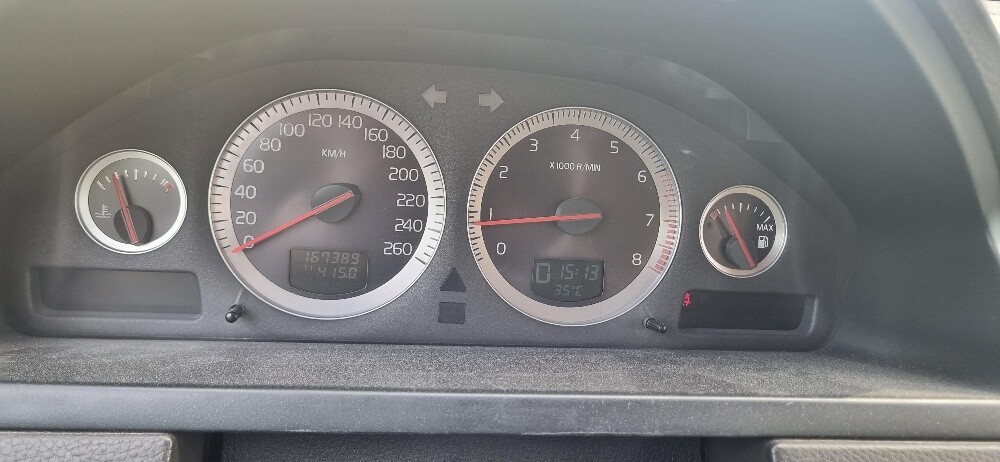 فولفو اكس سي ٩٠ ٢٠١٣ بحالة ممتازة - 3