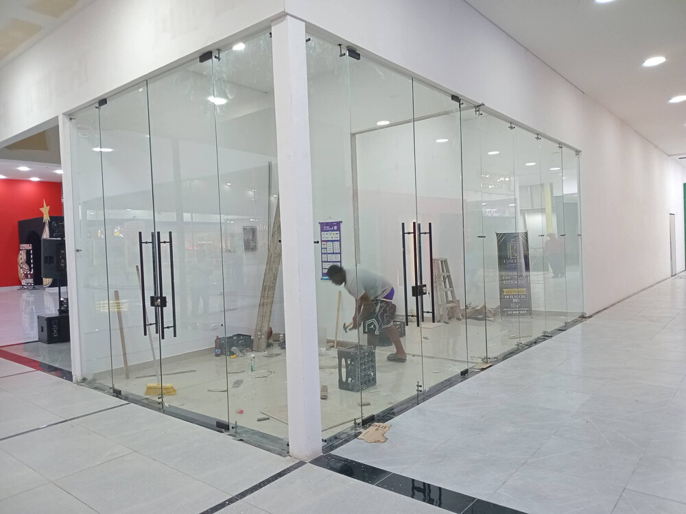 Carpenter & Aluminum Glass Work - 3