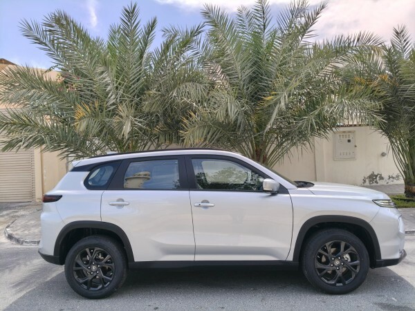 TOYOTA URBAN CRUISER SILVER 2026 - 5