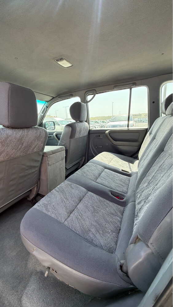 Toyota Land Cruiser G  2000 - 11