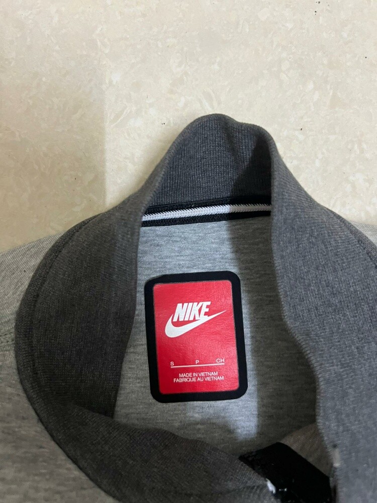 نايك - 4