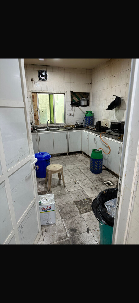 for sale store + 27 rooms  - 3