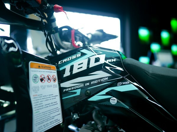 Sharmax Cross 180 - 3